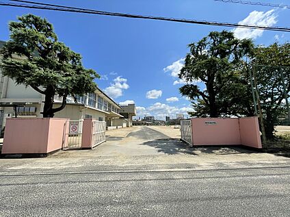 福山市立鷹取中学校 600ｍ(徒歩8分)