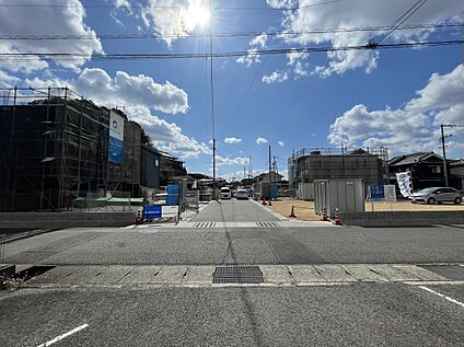 分譲地外観写真 2026年3月13日撮影（前面道路より撮影）