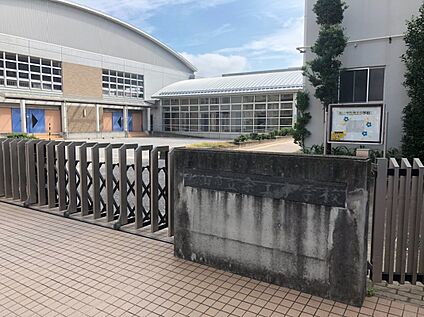 余土小学校 1290ｍ(徒歩17分)