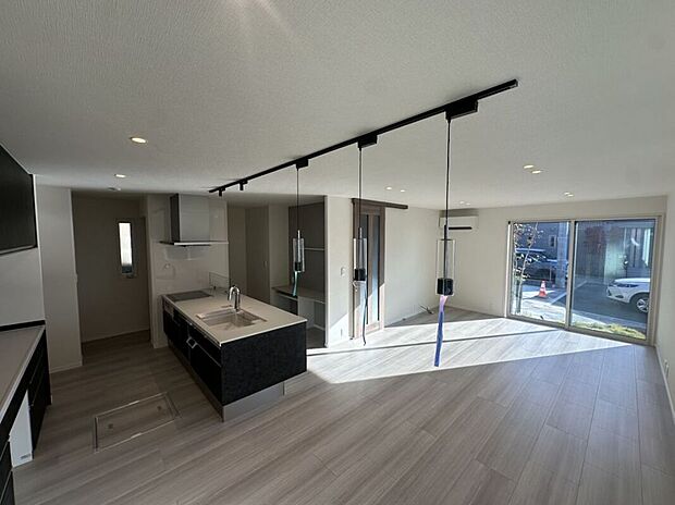 【スマートハイムプレイス中館IINo2】LDK（2025年11月撮影）