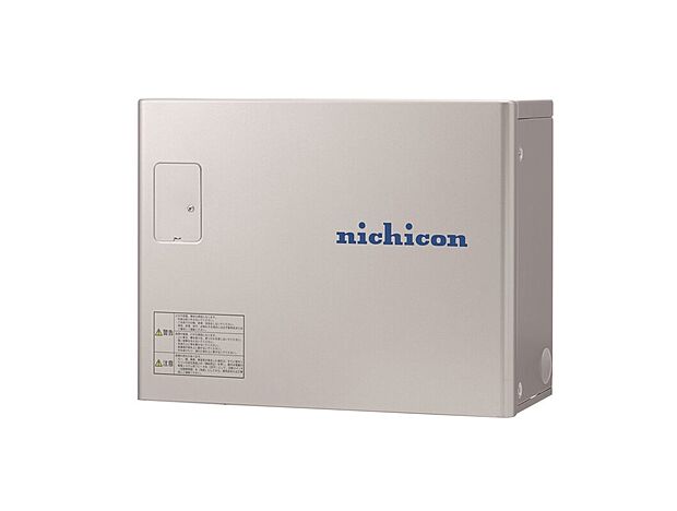 【蓄電池】停電時でも生活に最低限 必要な電力を確保。※停電時には蓄電池の残量が無いと復旧しません。停電時に自動ですべてのコンセン
ト・照明・設備に電気が供給されます。同時に使用できる電力には限りがあります。
※蓄電池容量はカタログ値であり、実際に使える容量とは異なります