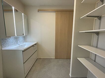 No.8／洗面脱衣室（2025年9月撮影）