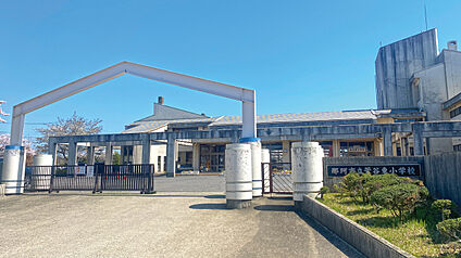 菅谷東小学校 約430m(徒歩6分)