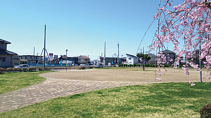 竹ノ内第4公園 約580m(徒歩8分)