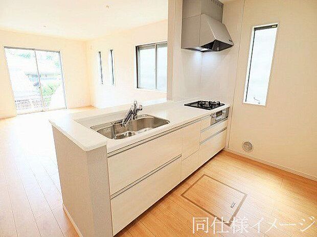 \同仕様写真/お手入れが楽に行える換気扇やステンレスワークトップは毎日お料理する奥様の味方!