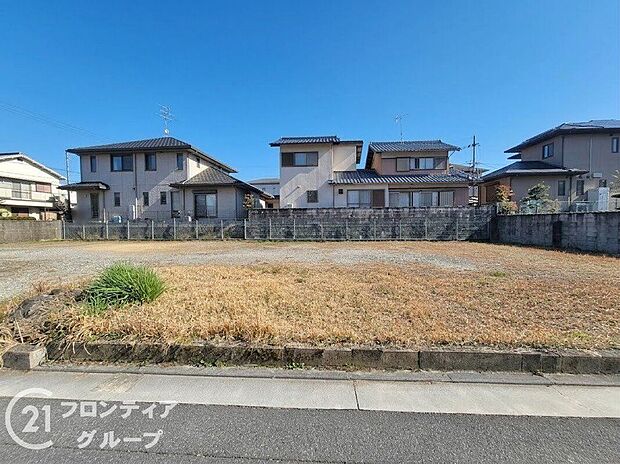 現地写真更新！現地の説明はもちろん、モデルハウスご見学も可能！同社施工物件をご見学していただきますので、実際に使用される設備やお家の雰囲気などをご確認ください