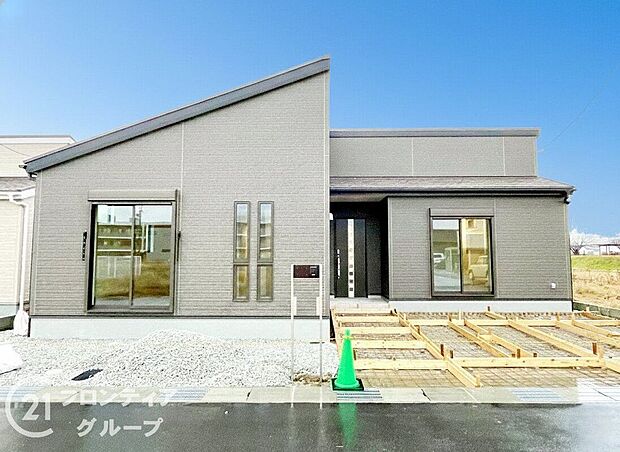 【外観】【3号棟】現地外観写真＼資金計画のお悩みお任せください！／最新FPシステムを使った資金計画のシミュレーションや専属のファイナンシャルプランナーがお金回りの整理をお手伝いします！住宅ローンもお任せ♪