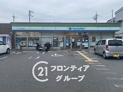 ファミリーマート天理田井庄町店 180m