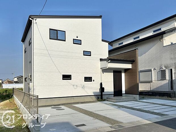 【外観】【3号棟】現地外観写真\資金計画のお悩みお任せください!/最新FPシステムを使った資金計画のシミュレーションや専属のファイナンシャルプランナーがお金回りの整理をお手伝いします!住宅ローンもお任せ♪