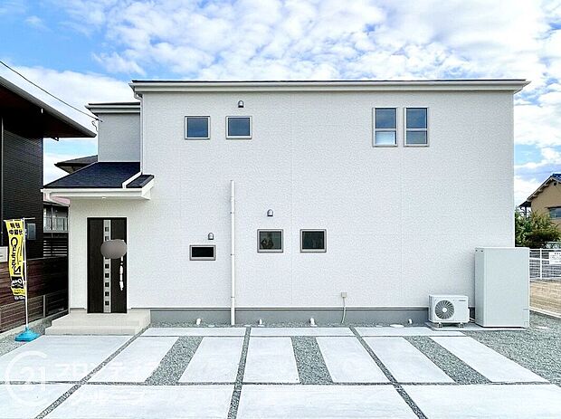 【外観】【３号棟】現地外観写真 ＼購入後も安心なアフターサービス／購入後のフォローの充実さに自信あり！お住まい後の不安や、カスタマイズのご希望など、全力でサポートします！末永いお付き合いをお約束いたします