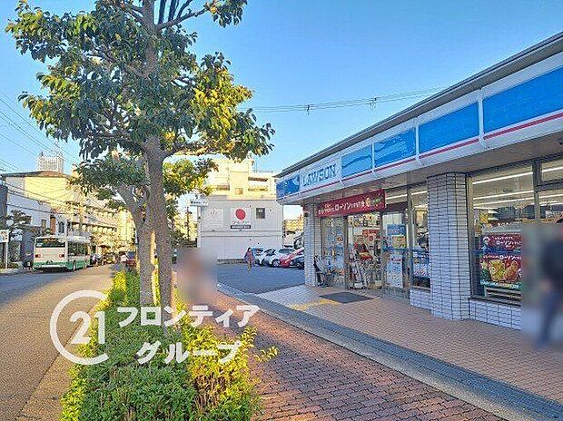 ローソン奈良鳥見町店（約1,590m）