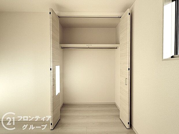 【収納】充実した収納スペースなので、お子様が大きくなって、荷物が増えてもたっぷり収納しておけますね