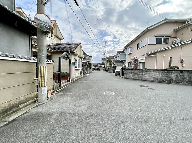 【前面道路含む外観】【現地前道】\解体前/センチュリーグループにて全国規模の表彰経験多数あり!当社が自信をもってお客様にピッタリの物件をご提案いたします【不動産のプロにお任せください!】