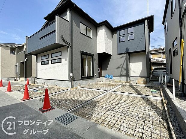 【駐車場】広々とした駐車場です。苦手な方も楽々と駐車できます。