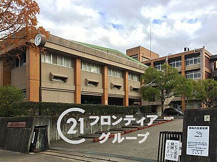大和郡山市立郡山東中学校 430m