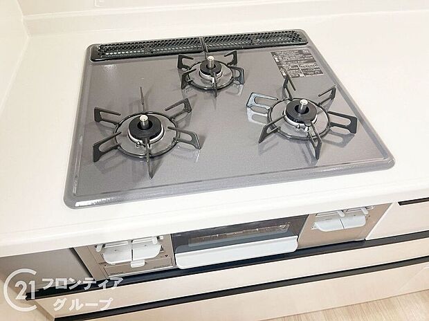 【その他設備】ビルトインコンロでお手入れラクラク。吹きこぼれのお掃除もらくらくです。