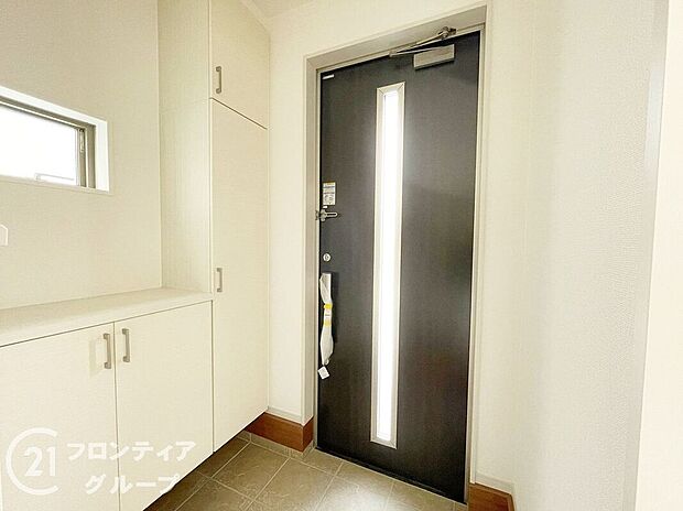 【玄関】多様化する住まいのお悩みを当社へお気軽にご相談下さい