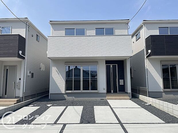 【外観】【2号棟】現地外観写真\当社は365日ご案内可能/水曜日や祝日、年末年始も休まず営業!お仕事の予定を無理に変えなくともご案内、ご相談が可能です!お気軽にお問い合わせください♪