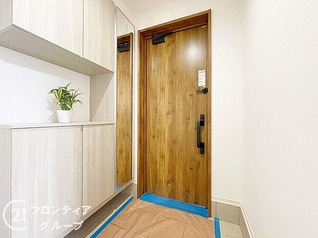 【玄関】多様化する住まいのお悩みを当社へお気軽にご相談下さい