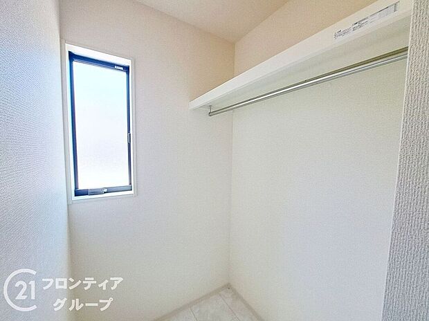 【収納】各室に収納スペ―スがありますのでお部屋スッキリ片付きますね