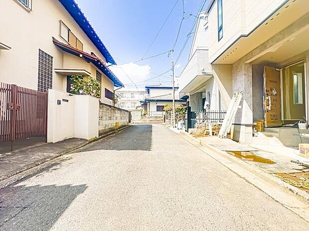 【前面道路含む現地写真】大通りからは外れていますので、穏やかな新生活をお送りいただけます。
(2026年3月)撮影