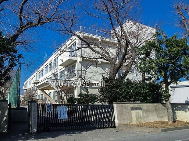 昭島市立福島中学校(約340m)