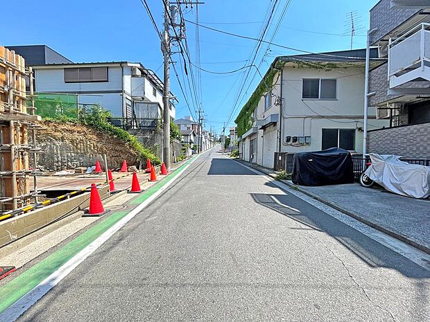 ☆☆風通しの良い住宅地☆☆ ゆとりのある住宅地 部屋の窓を開けるとそこには心地よい風が通りぬけます♪