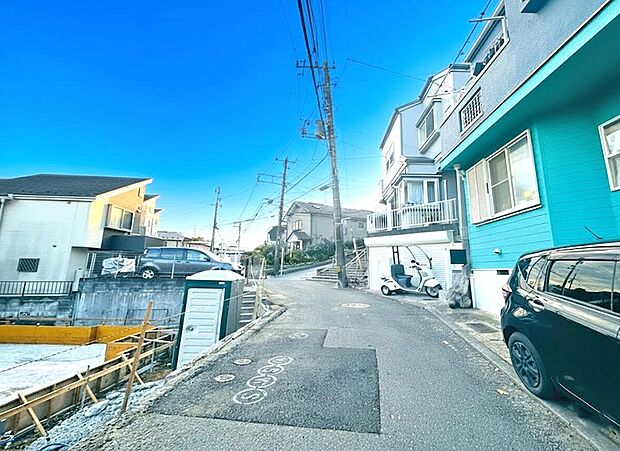 ☆☆風通しの良い住宅地☆☆ ゆとりのある住宅地 部屋の窓を開けるとそこには心地よい風が通りぬけます♪