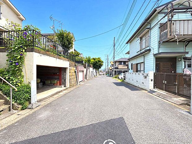 ☆☆風通しの良い住宅地☆☆ ゆとりのある住宅地 部屋の窓を開けるとそこには心地よい風が通りぬけます♪