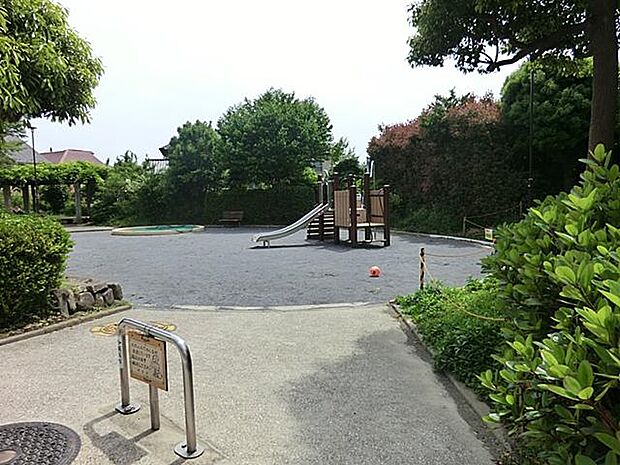 大岡三丁目第二公園(約130m)