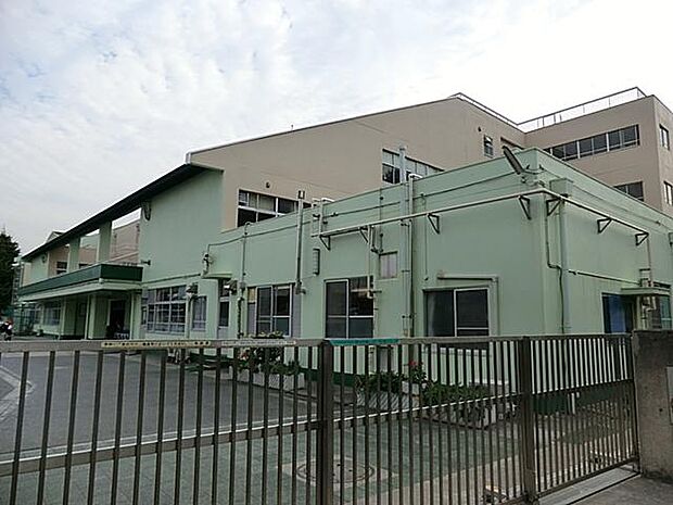 横浜市立磯子小学校（約460m）