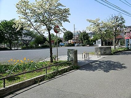 片倉北公園 300m