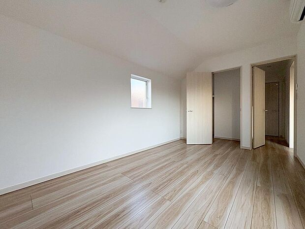 【リビング以外の居室】「どういう家具を置こうかな」とわくわくする。自分好みのこだわりのお部屋にしてオンリーワンの部屋でゆったりと寛ごう。