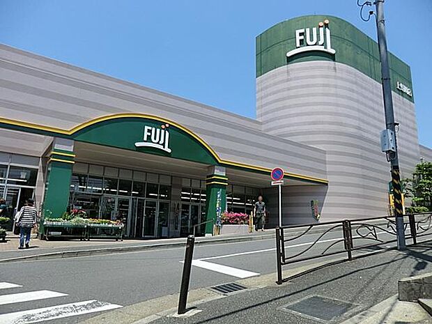 ＦＵＪＩ上野川店（約700m）