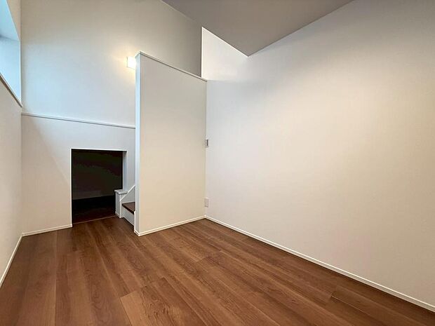 【リビング以外の居室】「どういう家具を置こうかな」とわくわくする。自分好みのこだわりのお部屋にしてオンリーワンの部屋でゆったりと寛ごう。