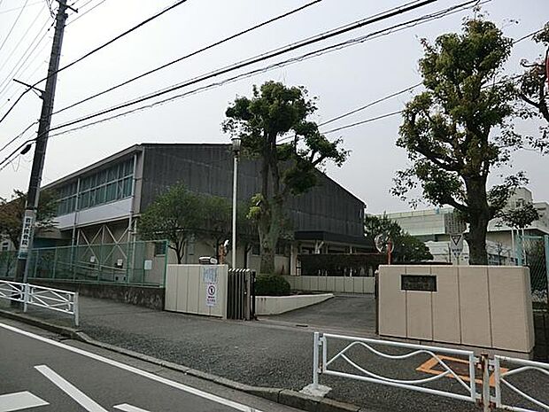 横浜市立藤の木中学校(約260m)