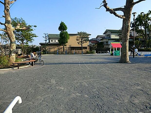 平戸第一公園(約260m)