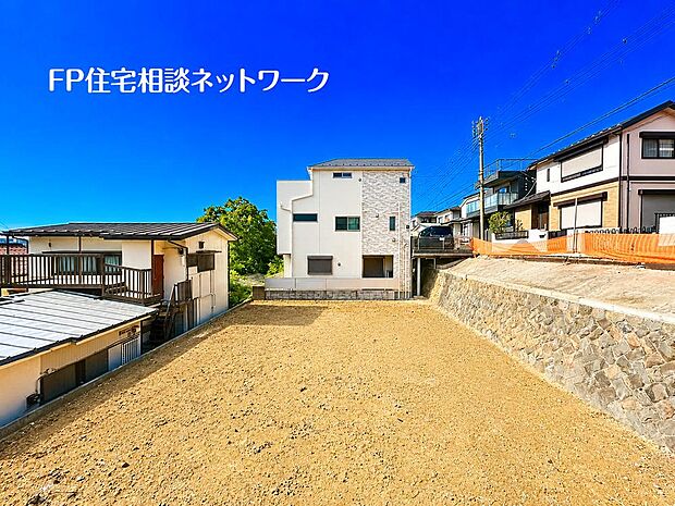 駅近でありながら周辺は住宅地となっており子育て家族にもピッタリ。毎日のお買い物も便利なエリアで暮らしやすさを実現するための住環境が整っています。