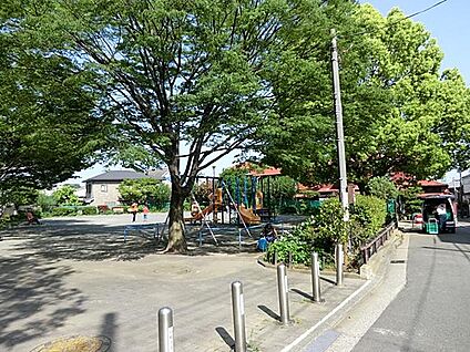 広地町公園 210m
