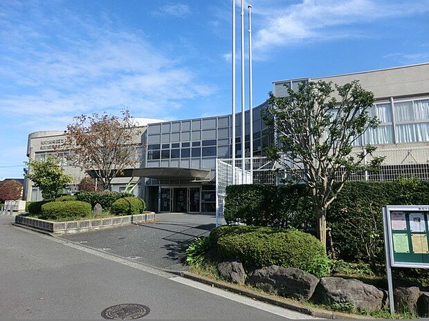 横浜市駒岡地区センター（約1,100m・徒歩14分）