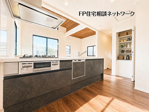 【キッチン】本画像はAIがCGで物等作成しており、実際の現地に物等は設置されておりません。また、販売価格に物等は含まれておりません。