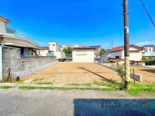 ■Appearance■一戸建てを中心とした街並みが整然と続き、周辺は高い建物が建っていないので、採光や開放性に恵まれ、空が広く緑の多い閑静な趣を感じる環境です。