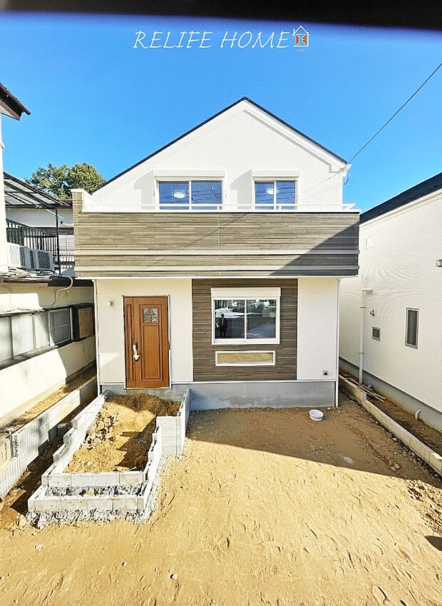 【現地外観写真】閑静な住宅地で子育て家族にピッタリ。緑に恵まれたエリアで、自然に包まれた穏やかな暮らしを実現するための、ゆとりある住環境が整っています。