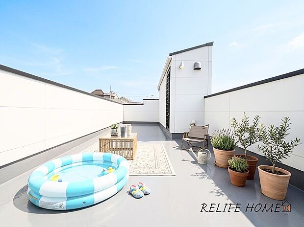 【バルコニー】■Balcony■  ※本画像はAIがCGで家具作成しており、実際の現地に家具は設置されておりません。また、販売価格に家具等は含まれておりません。（２号棟）