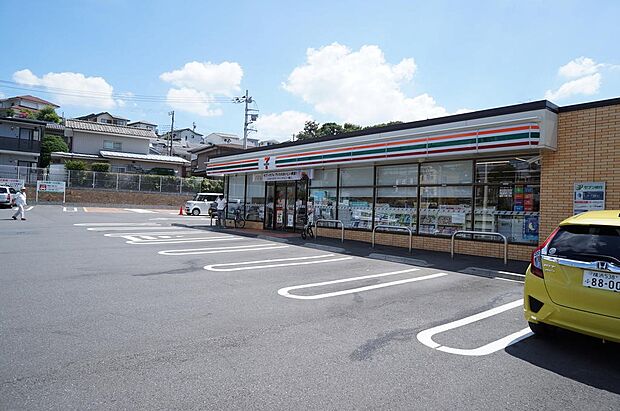 セブンイレブン横浜中山南店（約755m・徒歩10分）