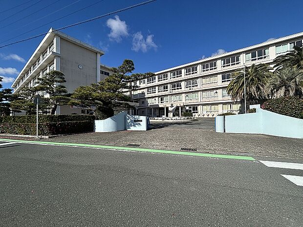 南陽中学校（約770m）