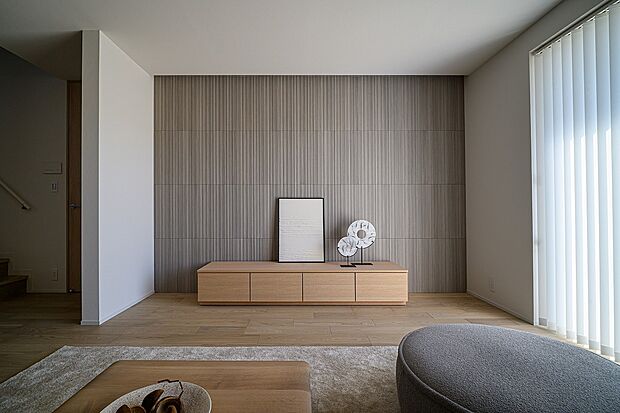 【■エコカラット■】洗練されたエコカラット×調和された間接照明が魅せる高級感。匠の技が一つひとつの細部にまでこだわれています。