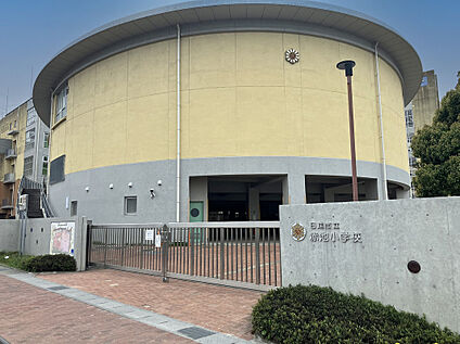 赤池小学校 890m(徒歩12分)