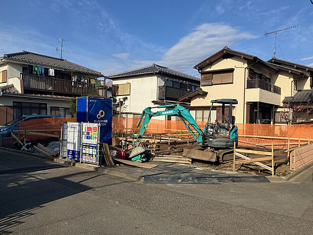 現地写真(2026年3月撮影)建築中です 基礎着手後