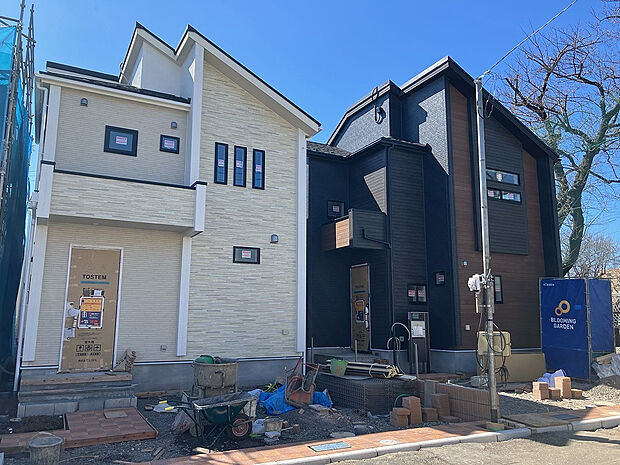 【現地外観写真（2026年3月撮影）】一部、足場が外れました